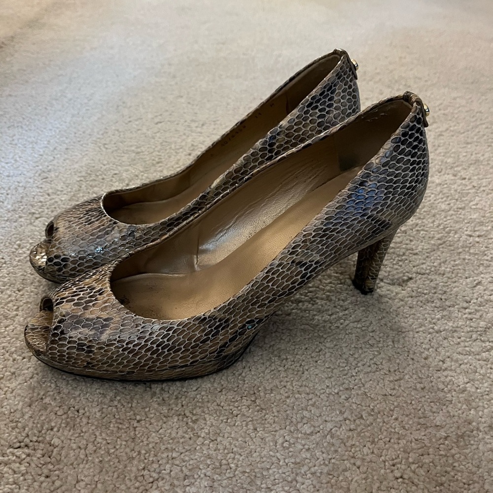 Stuart Weitzman Brown Heels Classic Stiletto Design